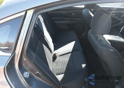 2017 Nissan Altima 2.5 S z USA, uszkodzony, nr VIN 1N4AL3APXHN307186